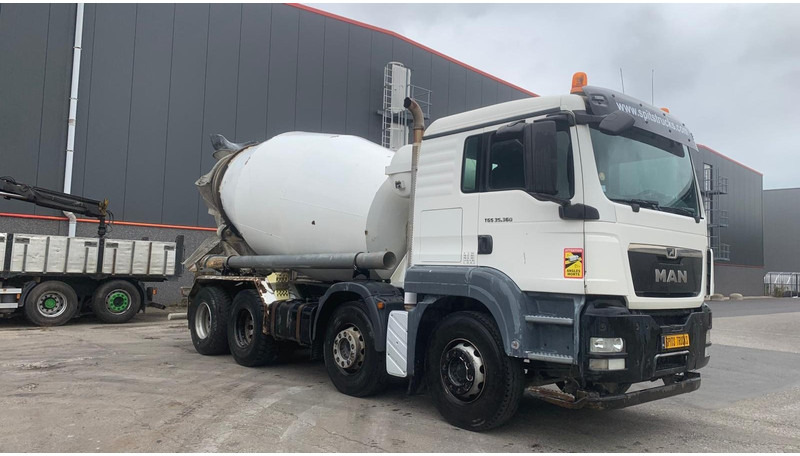 MAN TGS 35.360  Liebherr + 9M3 - Camion malaxeur: photos 3 MAN TGS 35.360  Liebherr + 9M3 - Camion malaxeur: photos 3