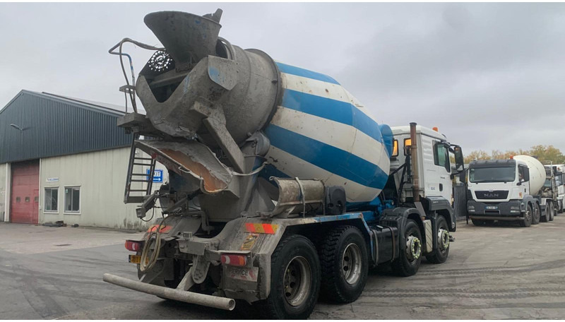 MAN TGS 35.360  Liebherr + 9M3 - Camion malaxeur: photos 4 MAN TGS 35.360  Liebherr + 9M3 - Camion malaxeur: photos 4