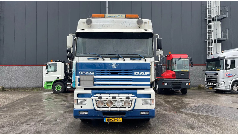 DAF XF 380 Manual HOLLAND TRUCK - Tracteur routier: photos 3 DAF XF 380 Manual HOLLAND TRUCK - Tracteur routier: photos 3