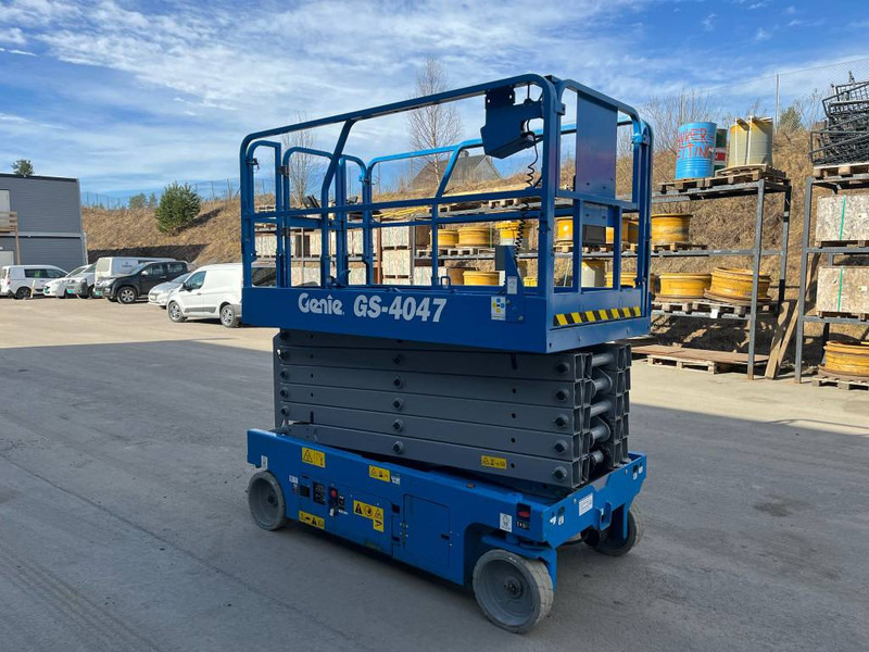 Genie GS 4047 - Nacelle ciseaux: photos 3 Genie GS 4047 - Nacelle ciseaux: photos 3