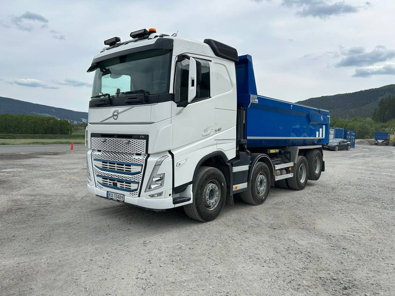 Volvo FH 540 - Camion benne: photos 2 Volvo FH 540 - Camion benne: photos 2