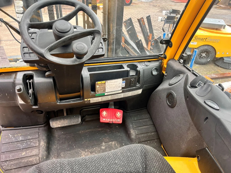 Hyster H4.5FT6 - Chariot élévateur à gaz: photos 3 Hyster H4.5FT6 - Chariot élévateur à gaz: photos 3