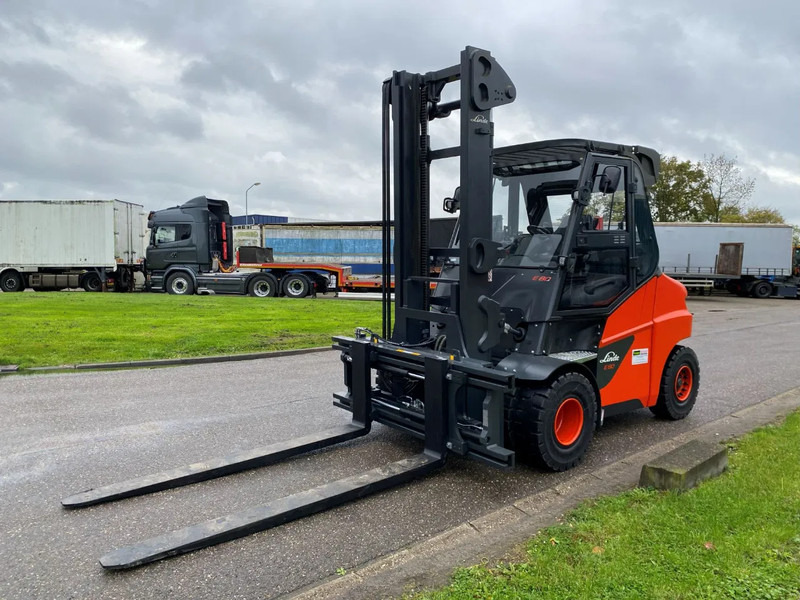 Linde E80-01/900 - Chariot élévateur électrique: photos 4 Linde E80-01/900 - Chariot élévateur électrique: photos 4