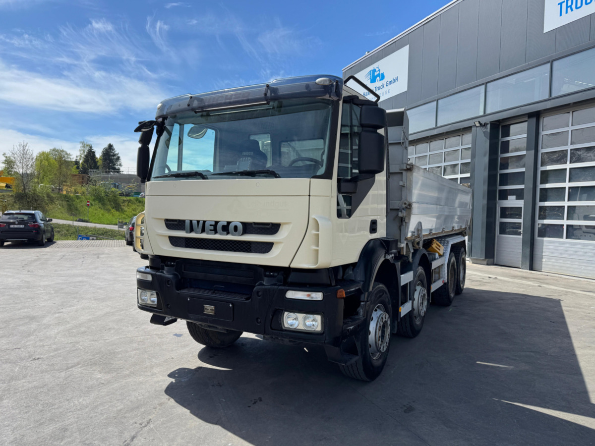 IVECO Trakker 450 8x4 - Camion benne: photos 2 IVECO Trakker 450 8x4 - Camion benne: photos 2