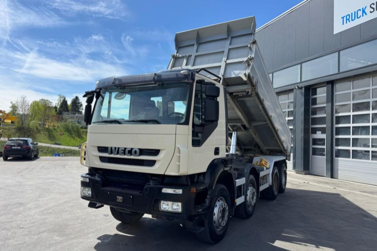 Iveco Trakker 450 8x4 - Camion benne: photos 1 Iveco Trakker 450 8x4 - Camion benne: photos 1
