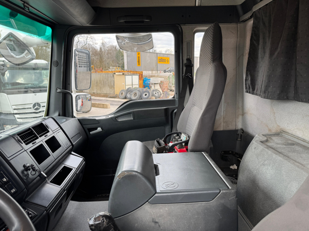 Camion grue MAN TGA 26.440 6x2 PK16502-4: photos 18