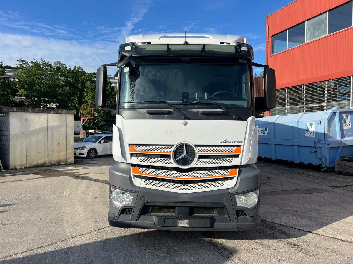 MERCEDES 4x Antos 1843 4x2 Kühler - Camion frigorifique: photos 2 MERCEDES 4x Antos 1843 4x2 Kühler - Camion frigorifique: photos 2