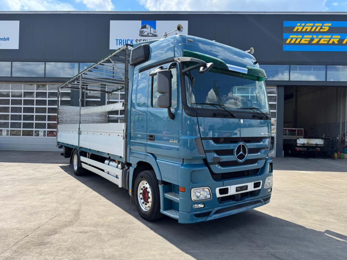 MERCEDES Actros 1841 4x2 - Camion à rideaux coulissants: photos 3 MERCEDES Actros 1841 4x2 - Camion à rideaux coulissants: photos 3