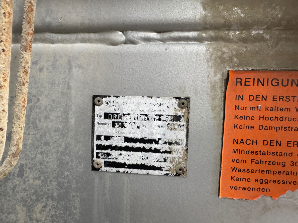 MERCEDES BENZ ACTROS 3246 C3390 - Camion benne: photos 5 MERCEDES BENZ ACTROS 3246 C3390 - Camion benne: photos 5