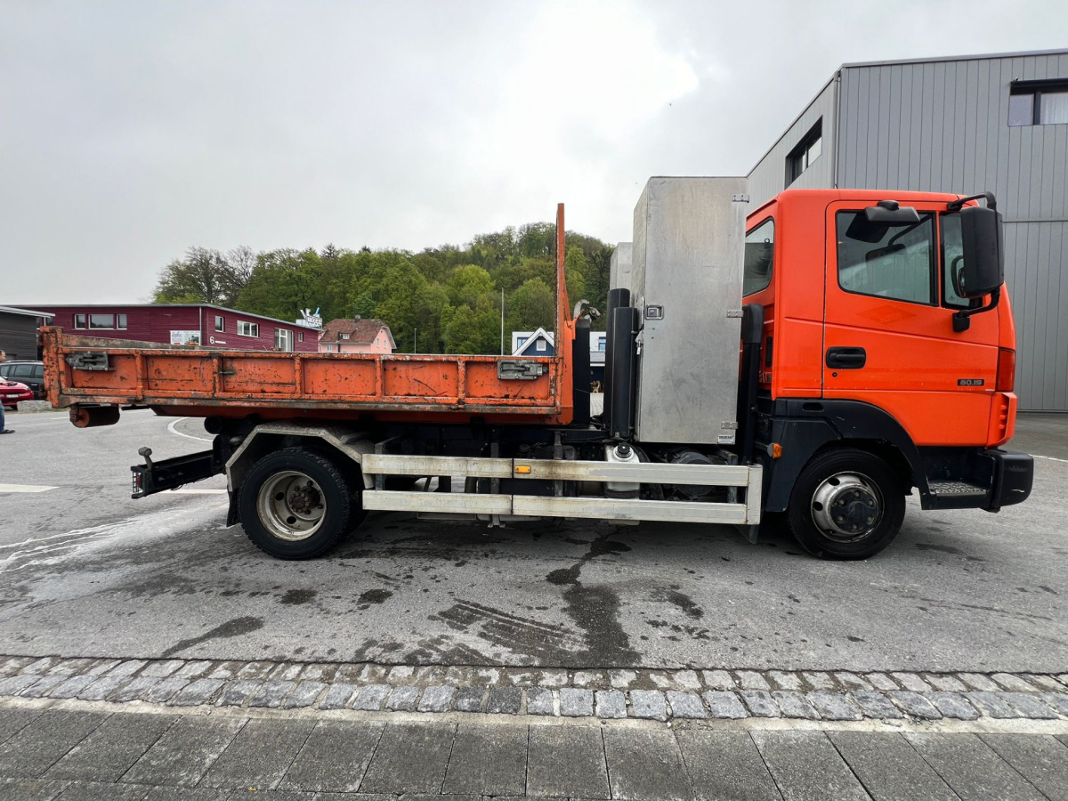 NISSAN Atleon 80.19 4x2 Hooklift - Camion ampliroll: photos 5 NISSAN Atleon 80.19 4x2 Hooklift - Camion ampliroll: photos 5