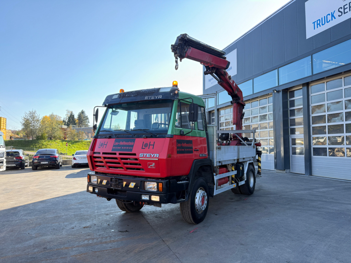 STEYR 19S360 4x4 HMF2230-7 - Camion grue: photos 2 STEYR 19S360 4x4 HMF2230-7 - Camion grue: photos 2