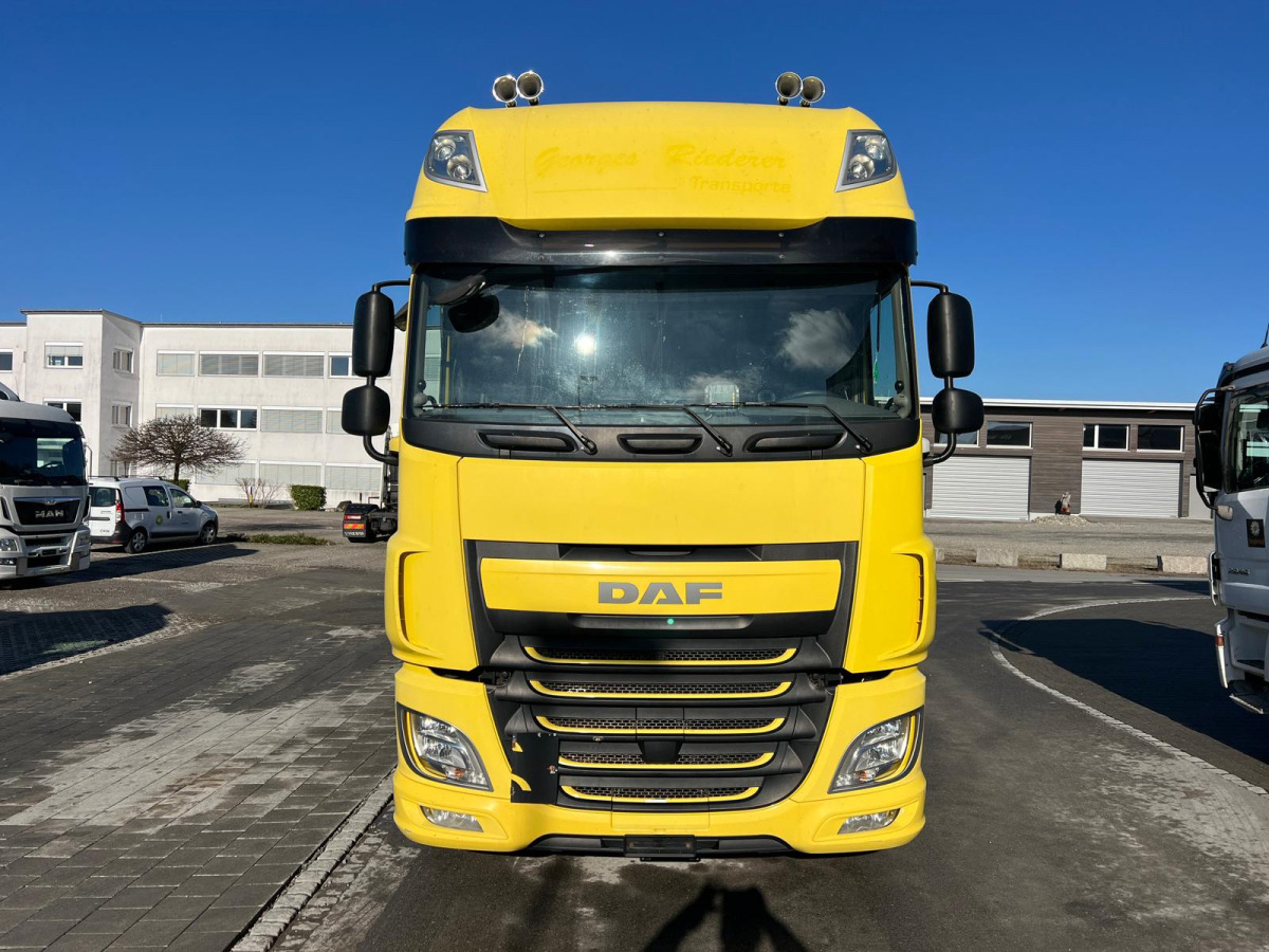 DAF XF510 4x2 - Tracteur routier: photos 2 DAF XF510 4x2 - Tracteur routier: photos 2