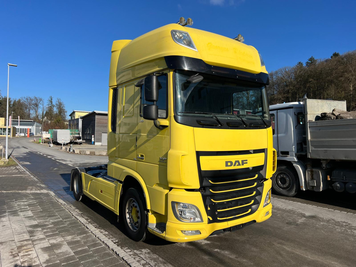 DAF XF510 4x2 - Tracteur routier: photos 3 DAF XF510 4x2 - Tracteur routier: photos 3