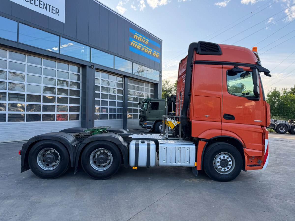 MERCEDES Actros 3358 6x4 120T - Tracteur routier: photos 4 MERCEDES Actros 3358 6x4 120T - Tracteur routier: photos 4