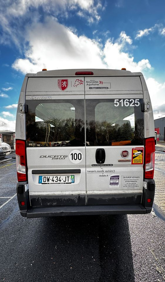 Fiat Ducato / 17 miejsc / EURO 6/ IGŁA !!!/ Cena:74000 zł netto - Minibus, Transport de personnes: photos 4 Fiat Ducato / 17 miejsc / EURO 6/ IGŁA !!!/ Cena:74000 zł netto - Minibus, Transport de personnes: photos 4