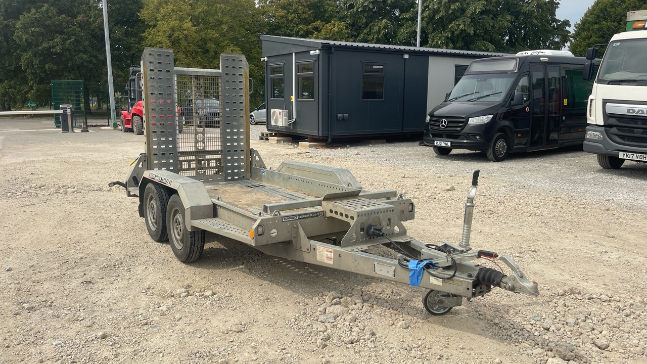 BRIAN JAMES CARGO DIGGER T-02-T - Remorque porte engin: photos 1 BRIAN JAMES CARGO DIGGER T-02-T - Remorque porte engin: photos 1