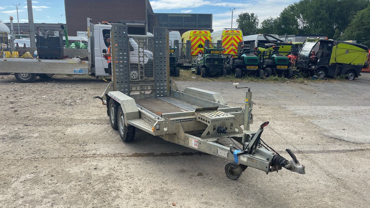 BRIAN JAMES CARGO DIGGER T-02-T - Remorque porte engin: photos 1 BRIAN JAMES CARGO DIGGER T-02-T - Remorque porte engin: photos 1