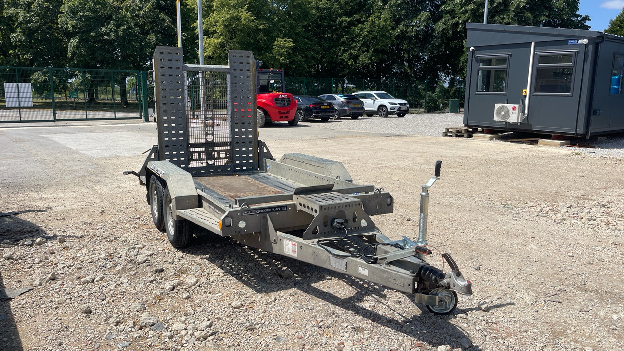 BRIAN JAMES CARGO DIGGER T-02-T - Remorque porte engin: photos 1 BRIAN JAMES CARGO DIGGER T-02-T - Remorque porte engin: photos 1