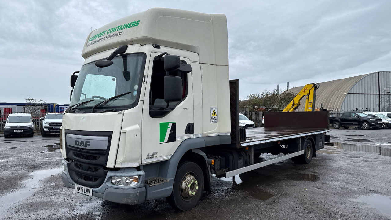 DAF LF 150 - Camion plateau, Camion grue: photos 2 DAF LF 150 - Camion plateau, Camion grue: photos 2