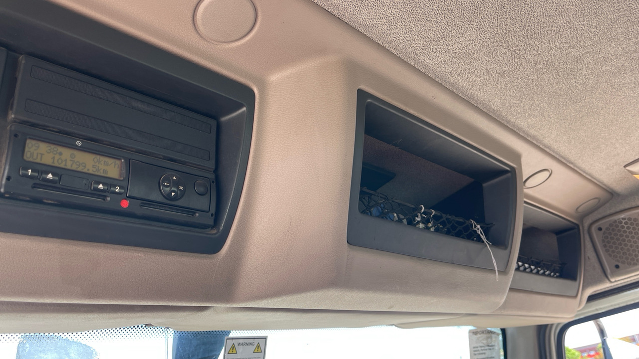 Balayeuse de voirie DAF LF 220: photos 17