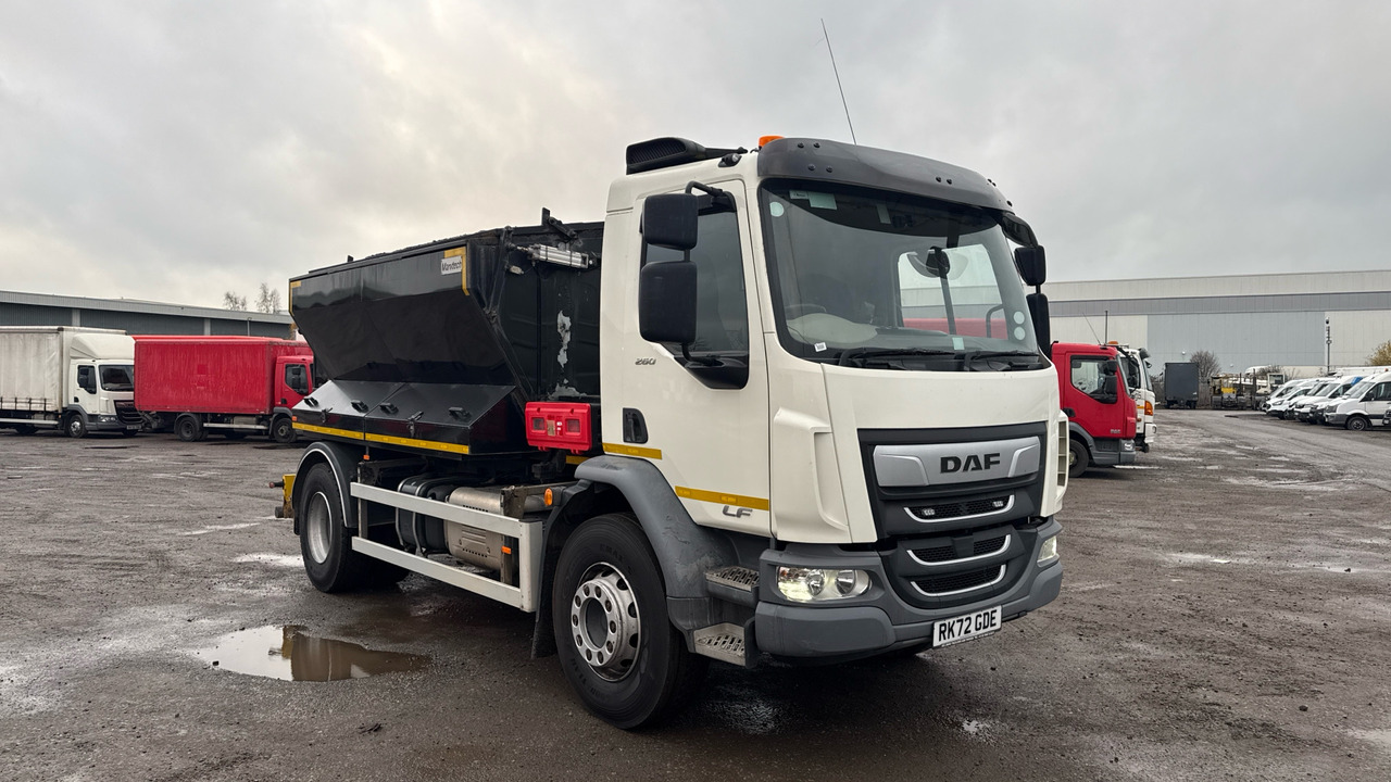DAF LF 260 - Travaux routiers: photos 1 DAF LF 260 - Travaux routiers: photos 1