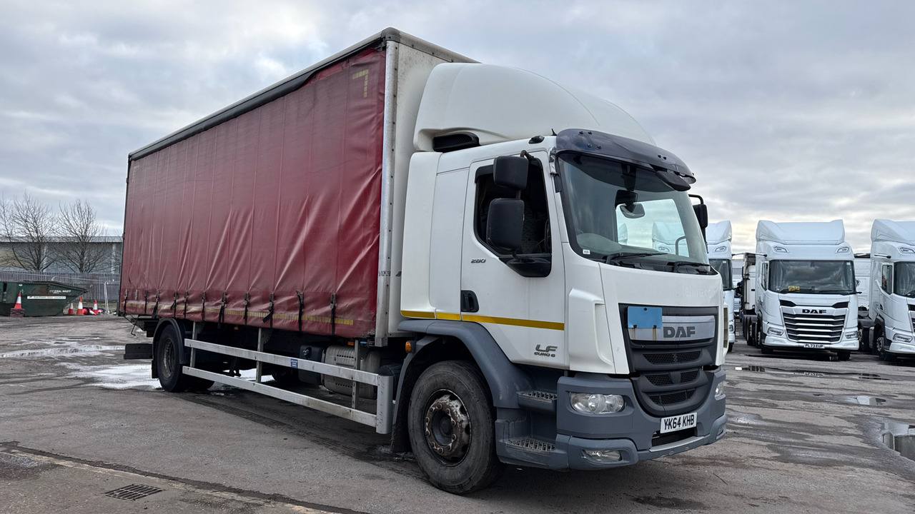 DAF LF 280 - Camion à rideaux coulissants: photos 1 DAF LF 280 - Camion à rideaux coulissants: photos 1