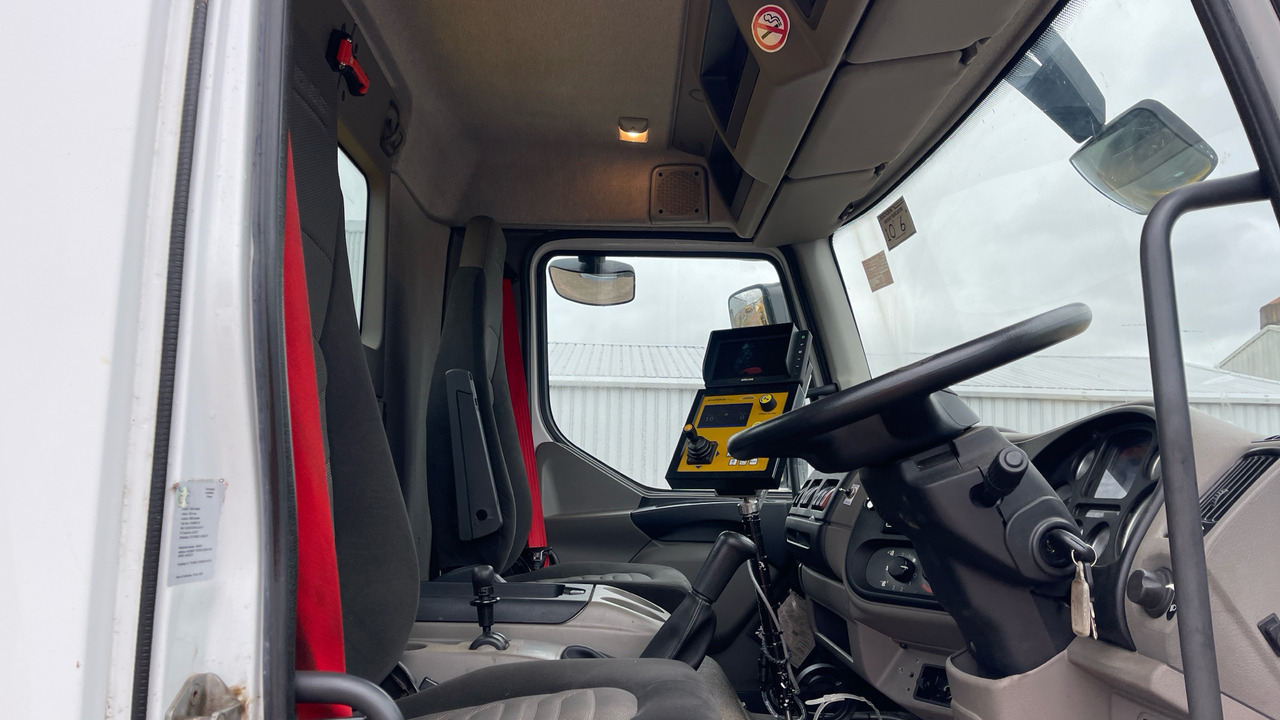 DAF LF 55.220 - Engin de déneigement: photos 5 DAF LF 55.220 - Engin de déneigement: photos 5