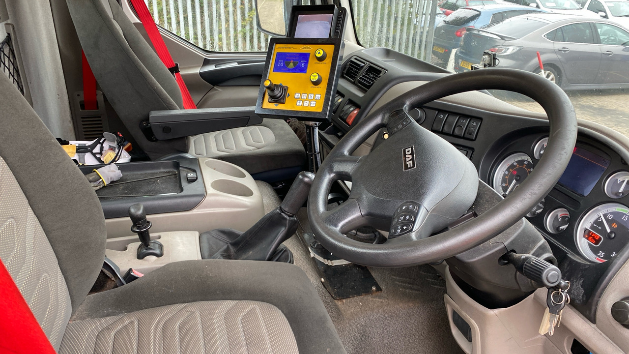 DAF LF 55.220 - Engin de déneigement: photos 5 DAF LF 55.220 - Engin de déneigement: photos 5
