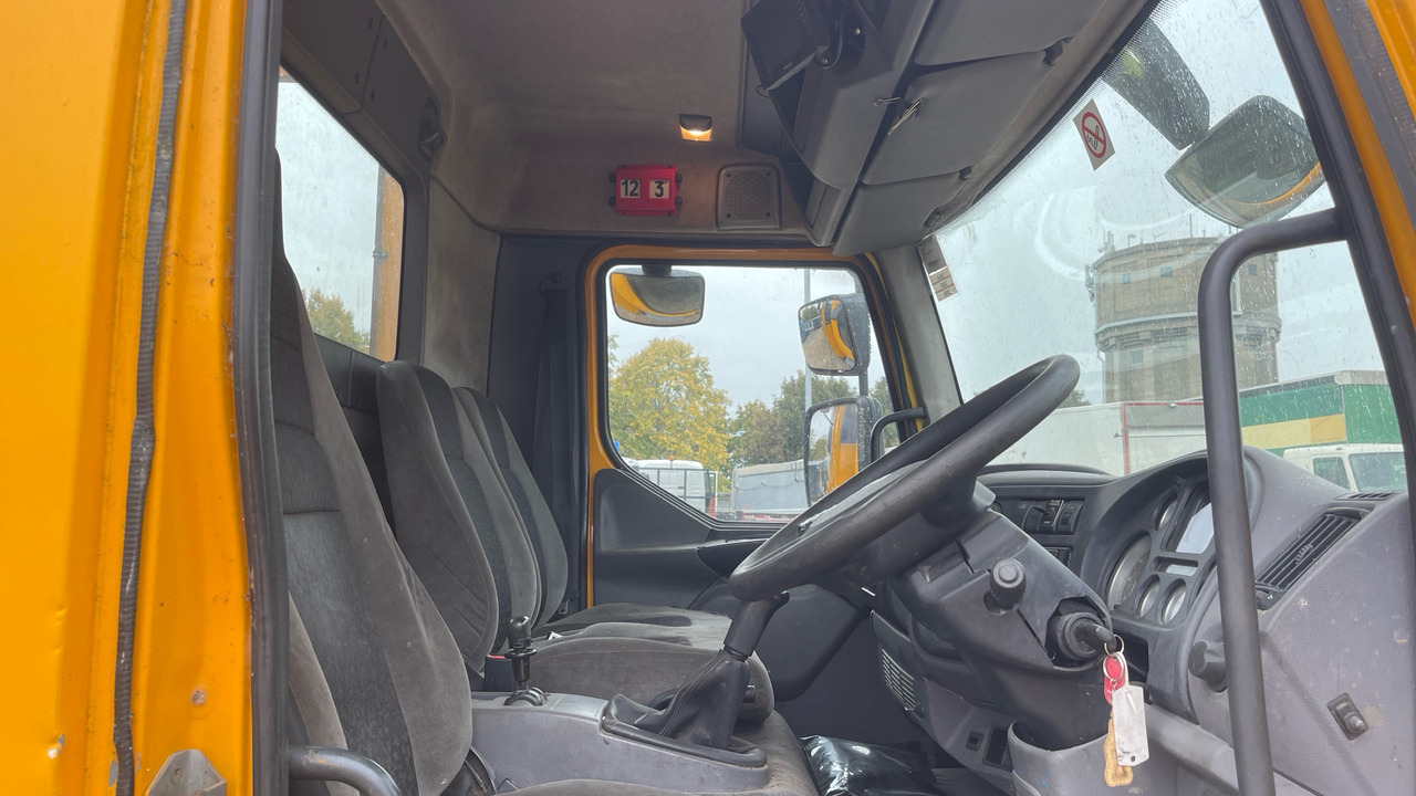 DAF LF 55.220 - Camion plateau: photos 5 DAF LF 55.220 - Camion plateau: photos 5