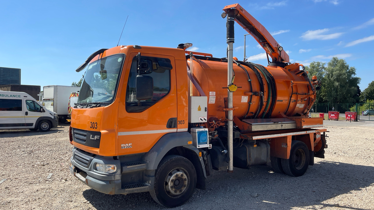 DAF LF 55.220 - Camion citerne: photos 2 DAF LF 55.220 - Camion citerne: photos 2