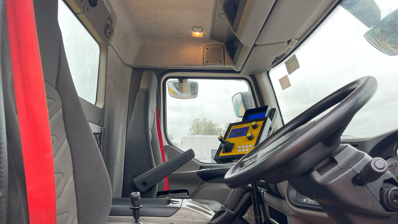 DAF LF 55.220 - Engin de déneigement: photos 5 DAF LF 55.220 - Engin de déneigement: photos 5