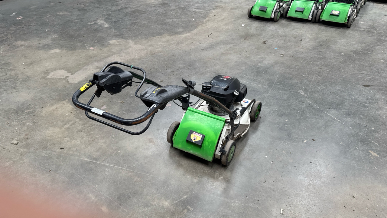 ETESIA PRO 46 PHCT - Matériel de chantier: photos 3 ETESIA PRO 46 PHCT - Matériel de chantier: photos 3