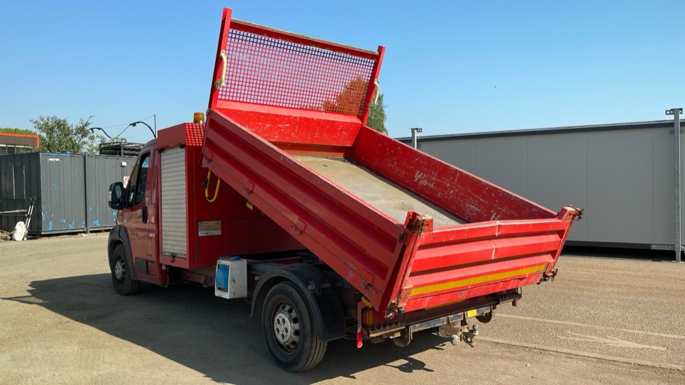 FIAT DUCATO 35 MAXI 2.3 MULTIJET - Utilitaire benne: photos 3 FIAT DUCATO 35 MAXI 2.3 MULTIJET - Utilitaire benne: photos 3