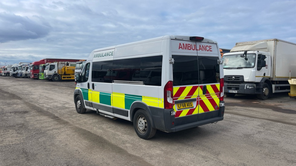 FIAT DUCATO MAXI 2.3 16V MULTIJET - Ambulance: photos 3 FIAT DUCATO MAXI 2.3 16V MULTIJET - Ambulance: photos 3