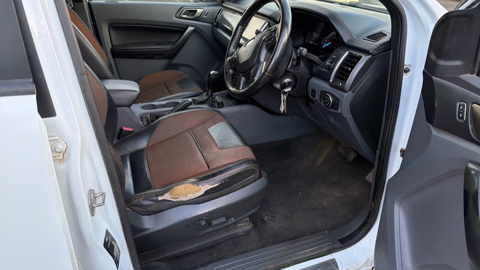 FORD RANGER Pick Up Double Cab Wildtrak 3.2 TDCi 200PS - Pick-up, Utilitaire double cabine: photos 5 FORD RANGER Pick Up Double Cab Wildtrak 3.2 TDCi 200PS - Pick-up, Utilitaire double cabine: photos 5