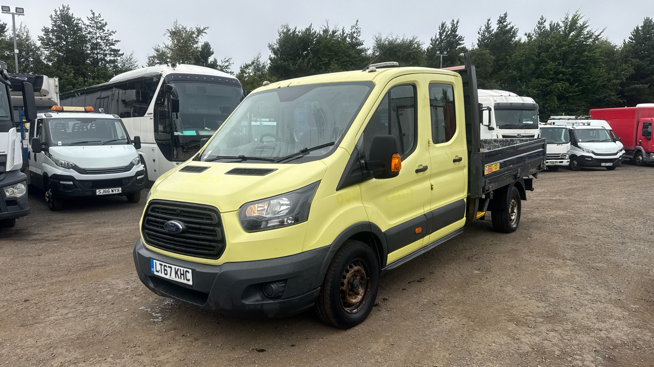 FORD TRANSIT 2.0 TDCi 130ps - Utilitaire plateau: photos 2 FORD TRANSIT 2.0 TDCi 130ps - Utilitaire plateau: photos 2