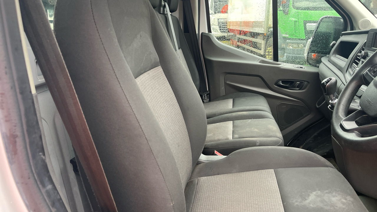FORD TRANSIT 350 2.0 TDCi 130PS LEADER - Utilitaire plateau: photos 5 FORD TRANSIT 350 2.0 TDCi 130PS LEADER - Utilitaire plateau: photos 5