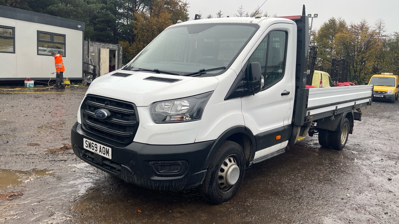 FORD TRANSIT 350 2.0 TDCi 130PS LEADER - Utilitaire plateau: photos 2 FORD TRANSIT 350 2.0 TDCi 130PS LEADER - Utilitaire plateau: photos 2