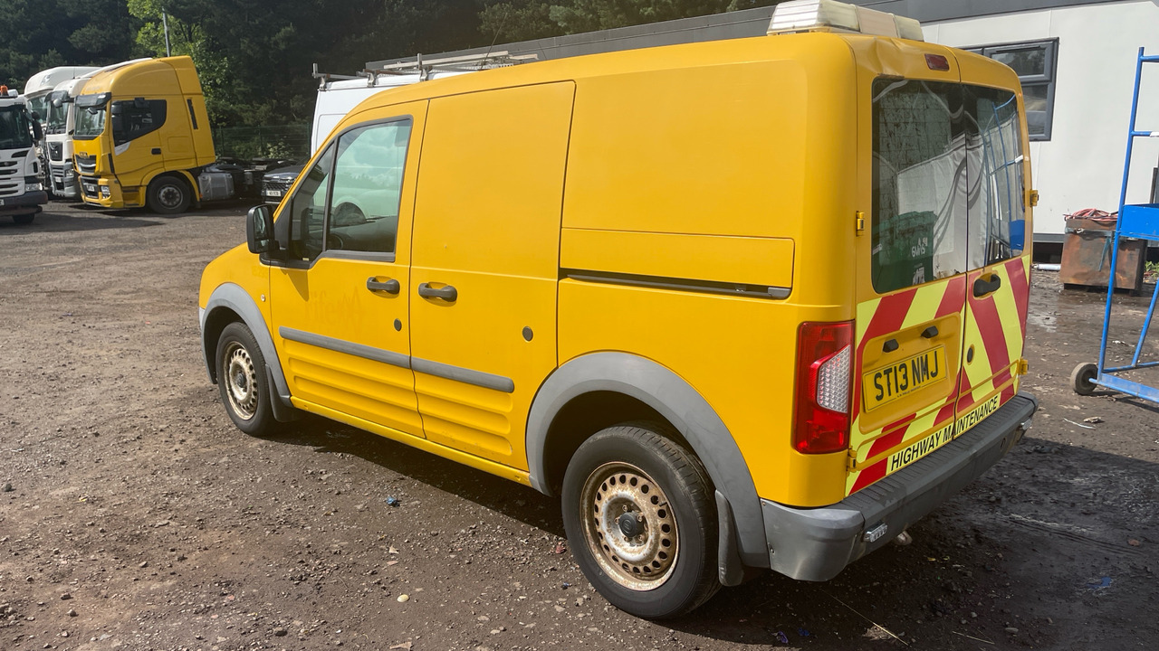FORD TRANSIT CONNECT T200 1.8 TDCi 75ps - Fourgonnette: photos 3 FORD TRANSIT CONNECT T200 1.8 TDCi 75ps - Fourgonnette: photos 3