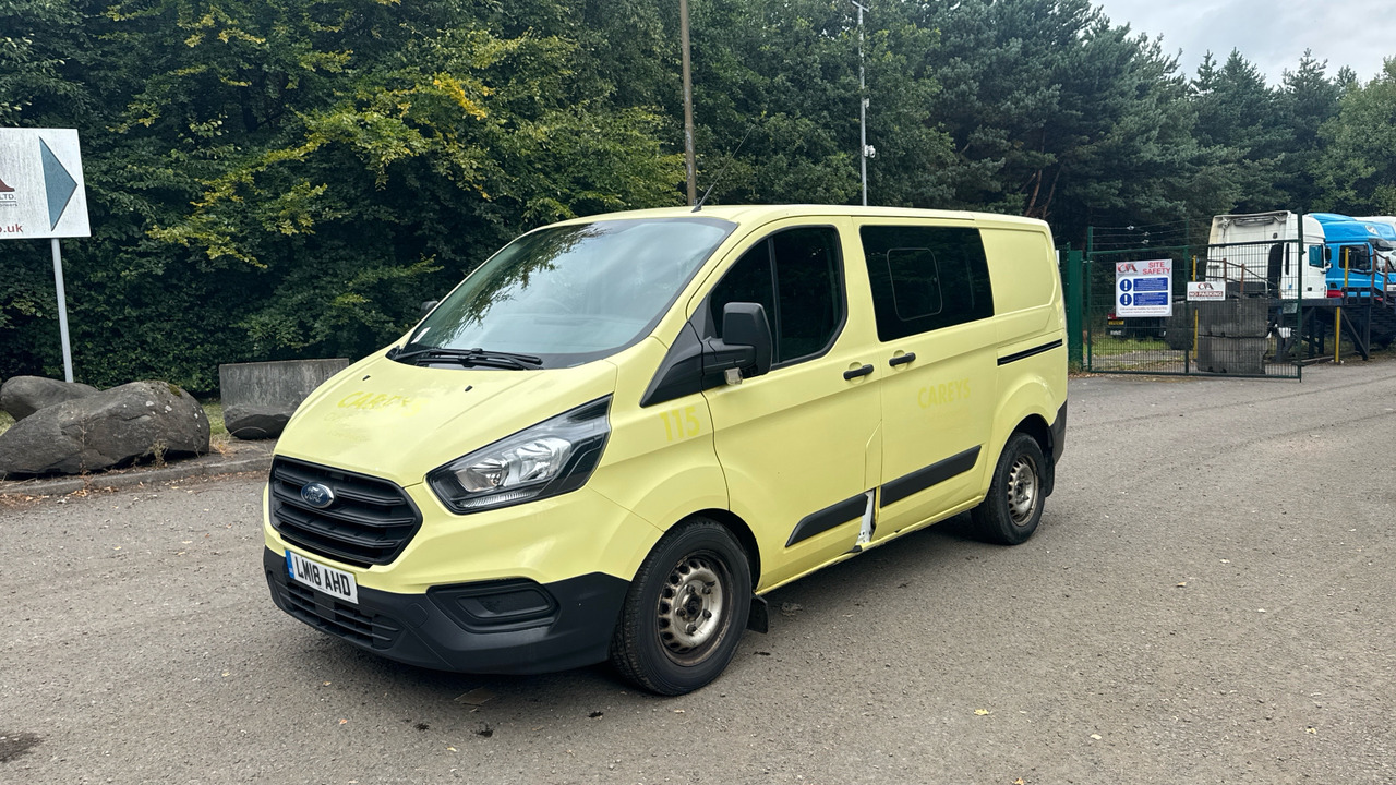 FORD TRANSIT CUSTOM 2.0 TDCi 105ps - Utilitaire double cabine: photos 2 FORD TRANSIT CUSTOM 2.0 TDCi 105ps - Utilitaire double cabine: photos 2