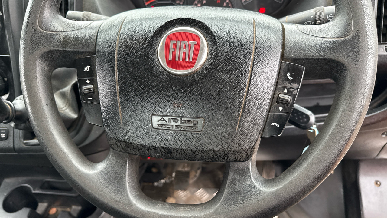 Utilitaire plateau Fiat Ducato 35 2.3 MULTIJET 140PS: photos 17 Utilitaire plateau Fiat Ducato 35 2.3 MULTIJET 140PS: photos 17
