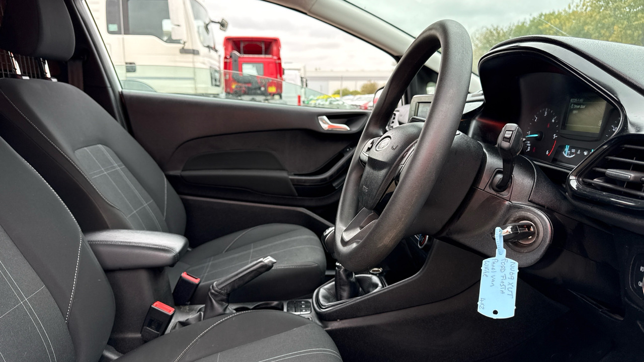 Ford Fiesta 1.5 TDCi - Voiture: photos 5 Ford Fiesta 1.5 TDCi - Voiture: photos 5