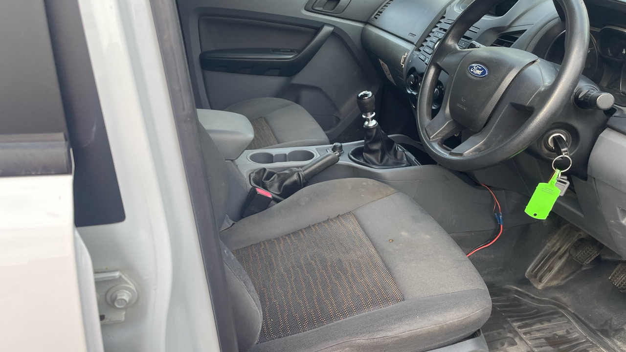 Ford Ranger 2.2 TDCi 150 - Pick-up, Utilitaire double cabine: photos 5 Ford Ranger 2.2 TDCi 150 - Pick-up, Utilitaire double cabine: photos 5