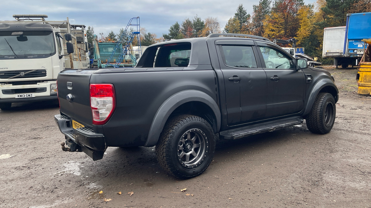 Ford Ranger 3.2 TDCi 200PS WILDTRAK - Pick-up, Utilitaire double cabine: photos 4 Ford Ranger 3.2 TDCi 200PS WILDTRAK - Pick-up, Utilitaire double cabine: photos 4