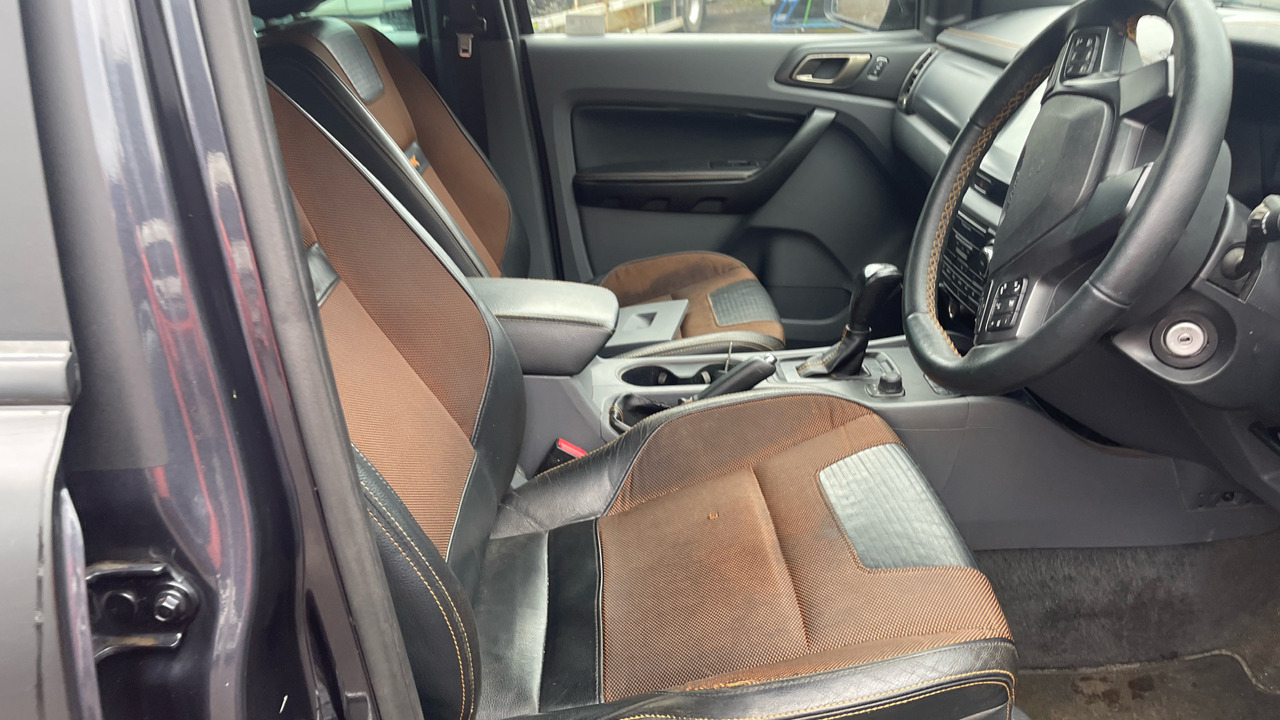 Ford Ranger 3.2 TDCi 200PS WILDTRAK - Pick-up, Utilitaire double cabine: photos 5 Ford Ranger 3.2 TDCi 200PS WILDTRAK - Pick-up, Utilitaire double cabine: photos 5