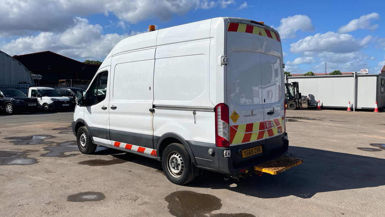 Ford Transit 350 2.2 TDCi 125PS - Fourgon utilitaire: photos 3 Ford Transit 350 2.2 TDCi 125PS - Fourgon utilitaire: photos 3