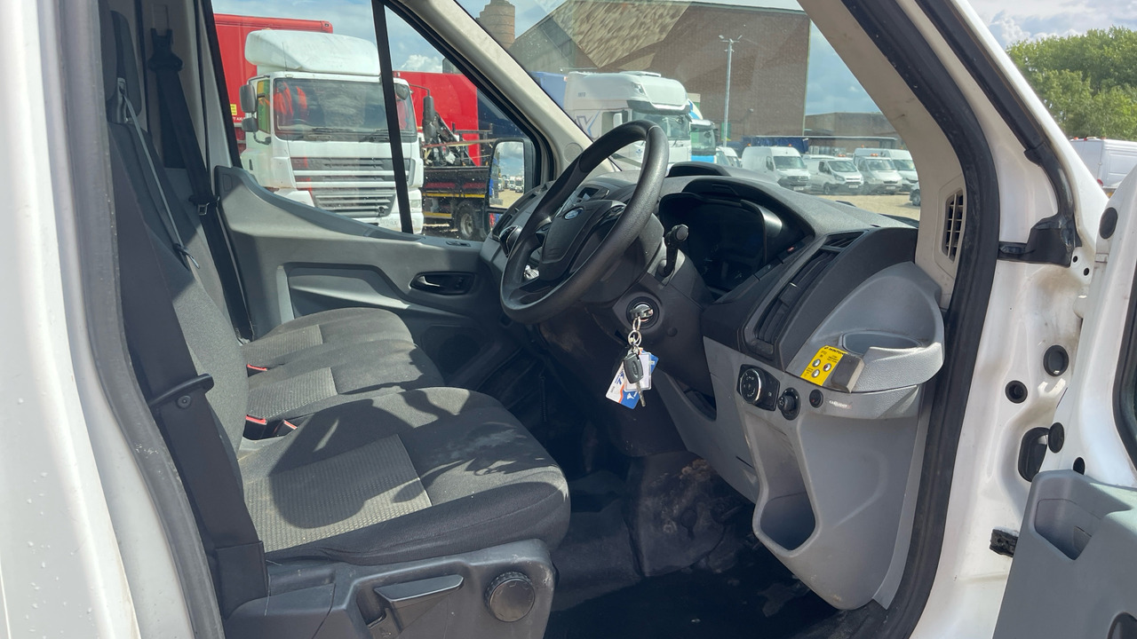 Ford Transit 350 2.2 TDCi 155ps - Fourgon utilitaire: photos 5 Ford Transit 350 2.2 TDCi 155ps - Fourgon utilitaire: photos 5