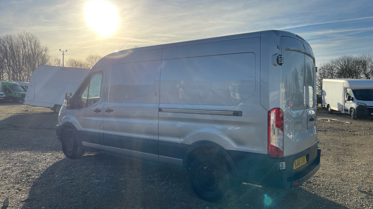 Ford Transit 350 TREND 2.2 TDCi 125ps - Fourgon utilitaire: photos 3 Ford Transit 350 TREND 2.2 TDCi 125ps - Fourgon utilitaire: photos 3