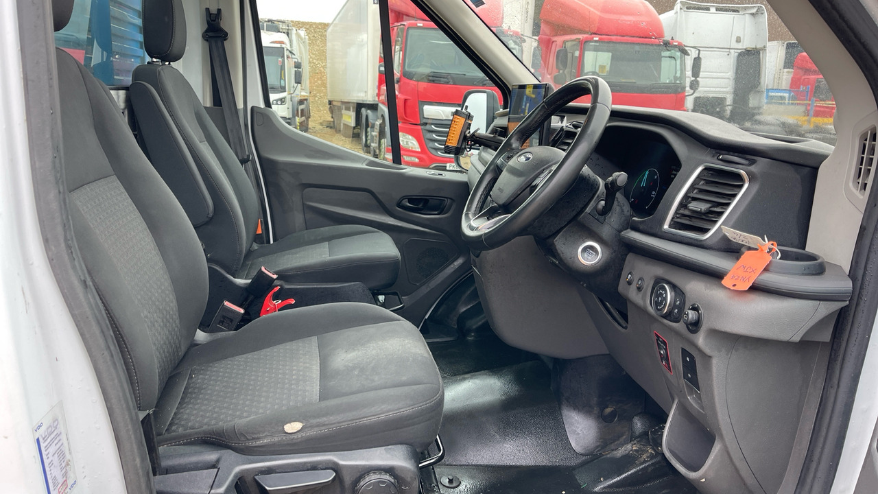 Ford Transit 425 - Camion plateau, Camion électrique: photos 5 Ford Transit 425 - Camion plateau, Camion électrique: photos 5