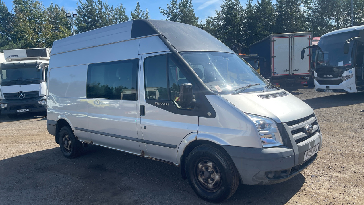Ford Transit T350 2.4 TDCI 115PS - Utilitaire double cabine: photos 1 Ford Transit T350 2.4 TDCI 115PS - Utilitaire double cabine: photos 1